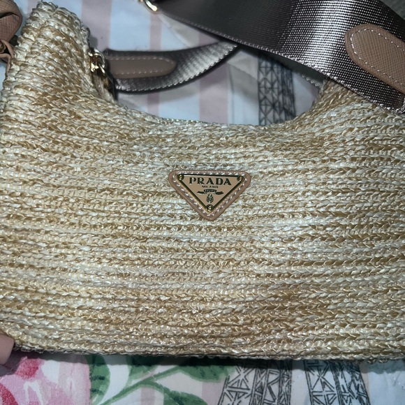 Beautiful Purse - Picture 4 of 9